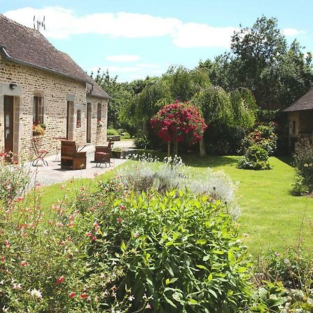 Chambre D'Hote Courtoux Saint-Denis-sur-Sarthon Экстерьер фото