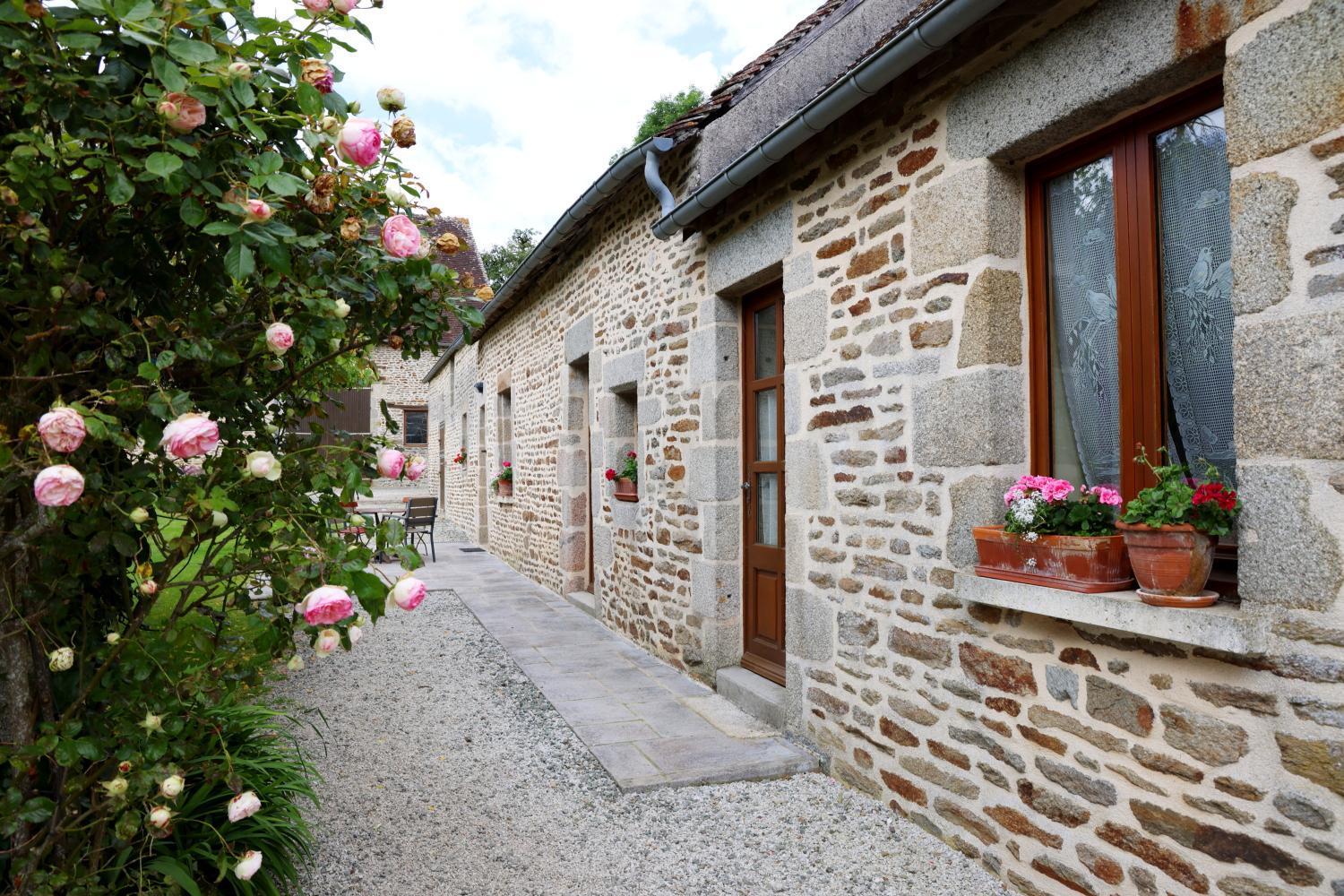Chambre D'Hote Courtoux Saint-Denis-sur-Sarthon Экстерьер фото