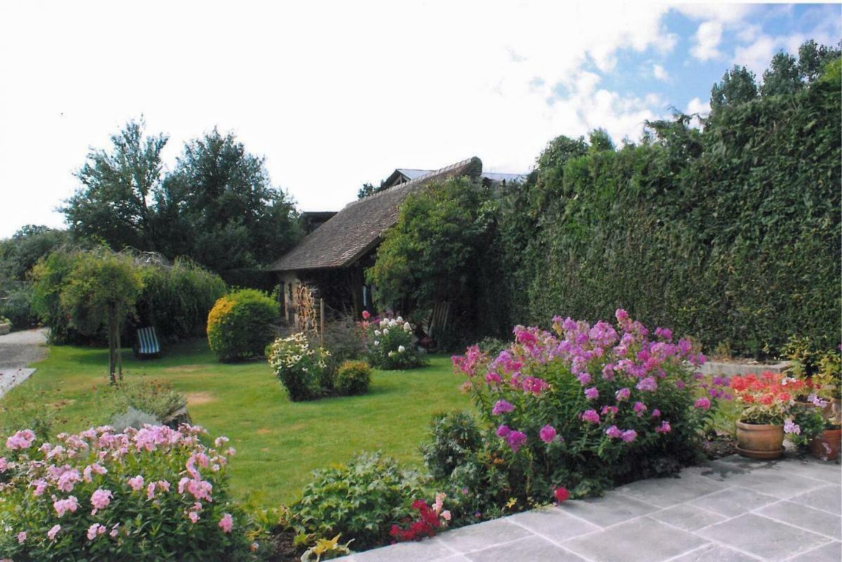 Chambre D'Hote Courtoux Saint-Denis-sur-Sarthon Экстерьер фото